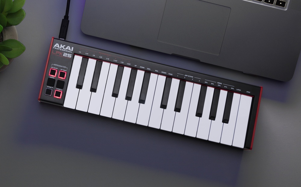 LPK25 MKII 25-key Keyboard Controller | Akai Pro