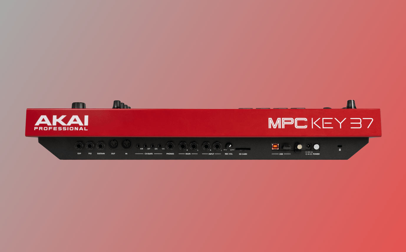 Anatomy graphic of MPC Key 37 I/O panel or close-up shot of I/O panel