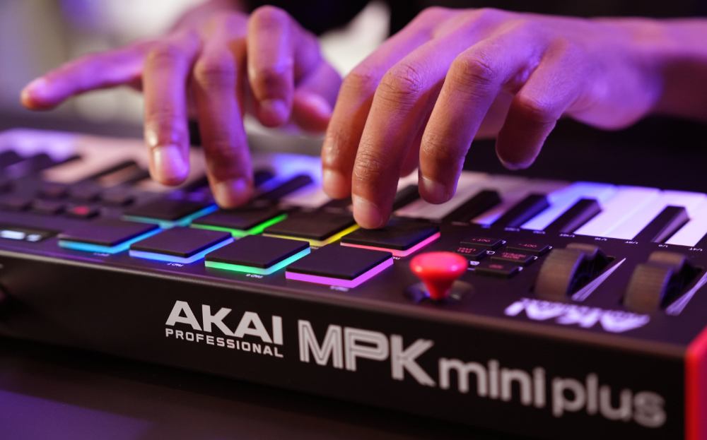 MPK Mini Plus 37-key Compact Keyboard Controller | Akai Pro