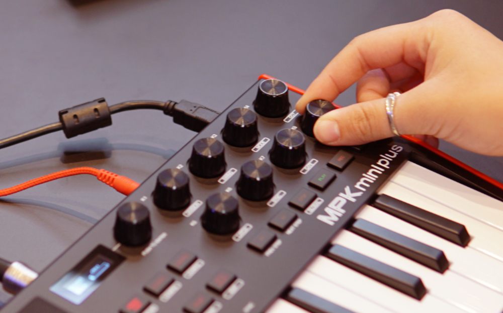 MPK Mini Plus: AKAI launches new 37-key controller